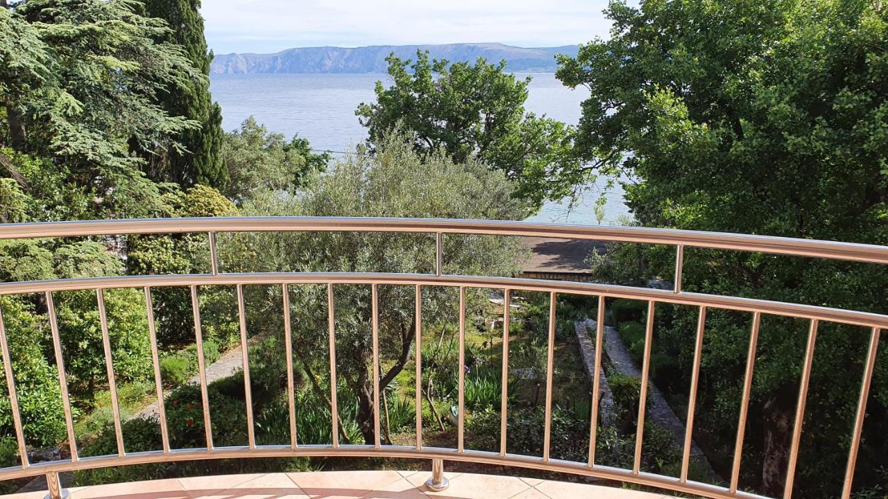 Sea Side Apartments 4* Novi Vinodolski Eksteriør billede