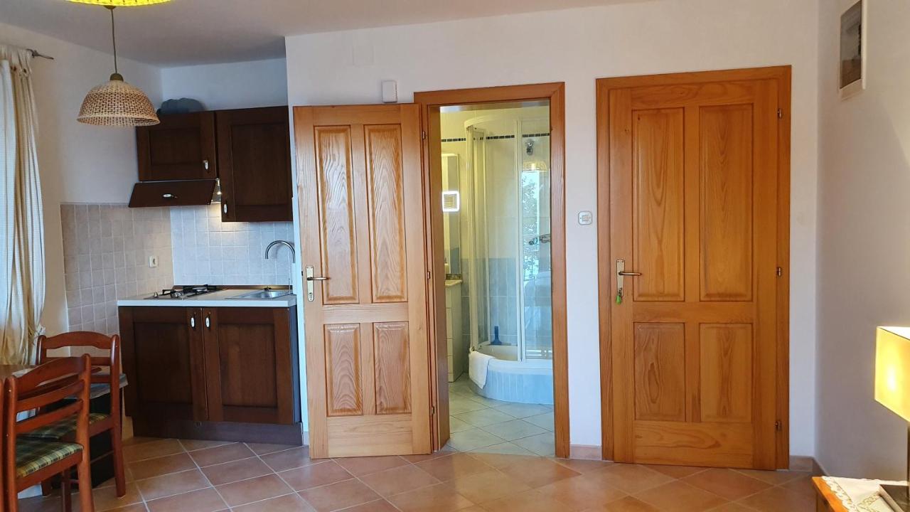 Sea Side Apartments 4* Novi Vinodolski Eksteriør billede