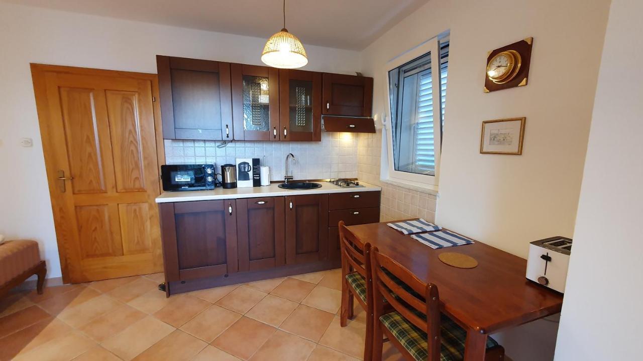 Sea Side Apartments 4* Novi Vinodolski Eksteriør billede